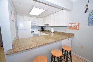 Constellation House 411 condo