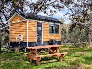 Kyneton Ridge Tiny House - Tiny Stays