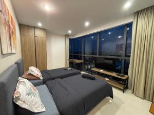 Stunning View Studio Kozi Square