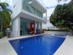 CASA QUINTA en MELGAR con PISCINA PRIVADA - Guaduala