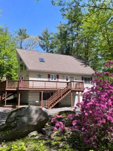 Mountains and Lakes escape of New England