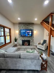 Forks Cedar House - Beaver