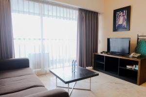 Homey and Spacious 3BR Apartment at Braga City Walk By Travelio