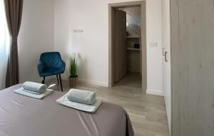 2 Bedroom Lovely Apartment In Vir