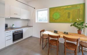 3 Bedroom Stunning Home In Cecima