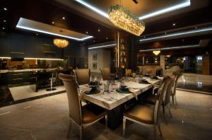 Anukula Villa, A Luxury 4-BR Private Pool Villa in Kemenuh Ubud