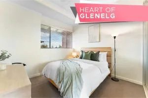 Pad Off Pier - 2BR, Wifi - Glenelg