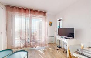 2 Bedroom Amazing Apartment In Royan