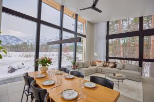 Hakuba Aura Chalet by Jade Villa
