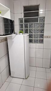 Casinha linda 2 , próximo ao Trem