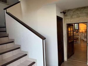 Maisons de vacances Charmante maison en pierres avec jardin, WiFi, pour 6 personnes - Sud Ardeche - FR-1-382-217 : photos des chambres