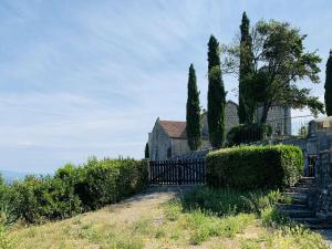 Maisons de vacances Charmante maison en pierres avec jardin, WiFi, pour 6 personnes - Sud Ardeche - FR-1-382-217 : photos des chambres