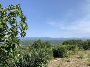 Maisons de vacances Charmante maison en pierres avec jardin, WiFi, pour 6 personnes - Sud Ardeche - FR-1-382-217 : Maison de Vacances