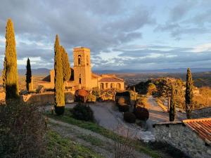 Maisons de vacances Charmante maison en pierres avec jardin, WiFi, pour 6 personnes - Sud Ardeche - FR-1-382-217 : photos des chambres