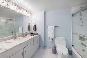 Oceanview Haven Spacious Inviting for 8 Guests