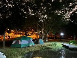 At Green camping and cafe ลานกางเต๊นท์ - Phanat Nikhom