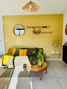 Maison ensoleillée sur-équipée avec terrasse et parking - 圣洛朗代阿尔布雷