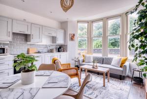 Stunning 2 Bed by the City Centre & Bute Park