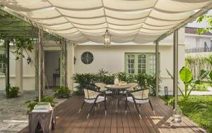 President Maison Signature By M Village