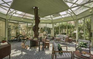 President Maison Signature By M Village