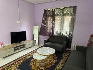 D Inap Senja - Kampong Molek