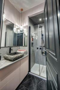 Appartements La Suite en Rose - Spa - Lyon Centre Brotteaux : photos des chambres