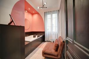 Appartements La Suite en Rose - Spa - Lyon Centre Brotteaux : photos des chambres