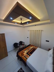 CARDAMOMROCK RESORTs
