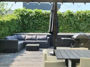 Townhouse med træterrasse - Vissenbjerg