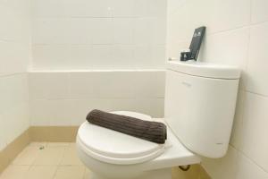 Cozy Studio at 30th Floor Bassura City Apartment By Travelio