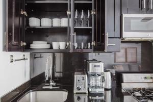 Blueground Midtown West nr park sq NYC-1700