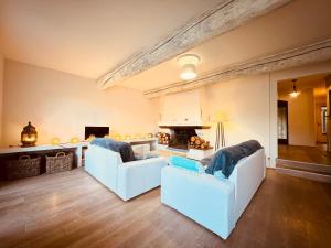 Maisons de vacances Maison de campagne avec piscine-jardin-wifi : photos des chambres