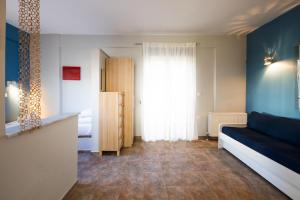 Pelagos Paradise Seafront Studio by Booking Kottas