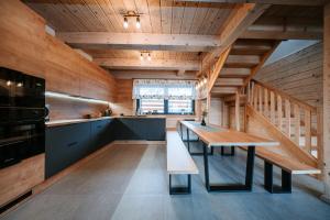 Zrub Azarka s vírivkou a saunou