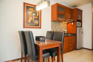 Beautiful and Homey 2BR Apartment Thamrin Residence By Travelio