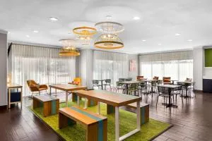 Spark by Hilton Pearland