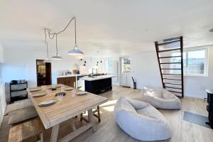 Magnifique Maison les pieds dans leau