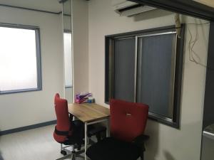 2F female and lover of man and woman only room in Ueno