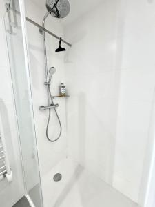 Appartements Luxury T2 de standing - Vue mer 180 : photos des chambres