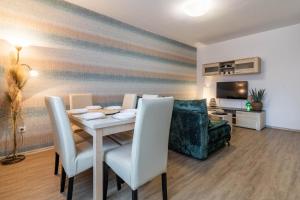 City Center Delight Retreat