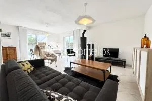 Maison de vacances tout confort 50m de la mer - Lomener