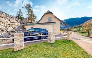 Maisons de vacances Nice Home In Louvie-Soubiron : photos des chambres