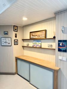 Maisons de vacances Spacieuse longere archi cosy - Jardin : photos des chambres