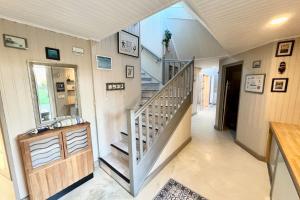 Maisons de vacances Spacieuse longere archi cosy - Jardin : photos des chambres