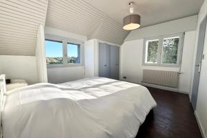 Maisons de vacances Longere de charme en pleine nature 3km des plages : photos des chambres