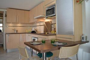 Maison 3 pièces 6 couchages SAINT CYPRIEN SC040-014