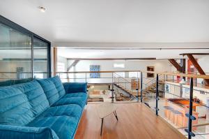 Loft atypique avec bowling pour 12 voyageurs, cabinet des curiosités