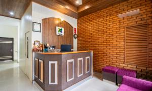 Treebo Spring Birds - Kainchi Dham