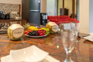 NEW! Comfy 3BR Villa in Canggu with Rooftop Bar & Pool