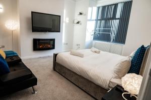 Middleton 4-Beds Sleeps 7 with Street Parking